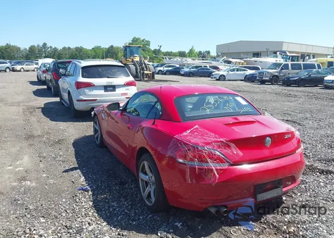 2010 BMW Z4 Sdrive30I z USA, uszkodzony, nr VIN WBALM5C59AE377255